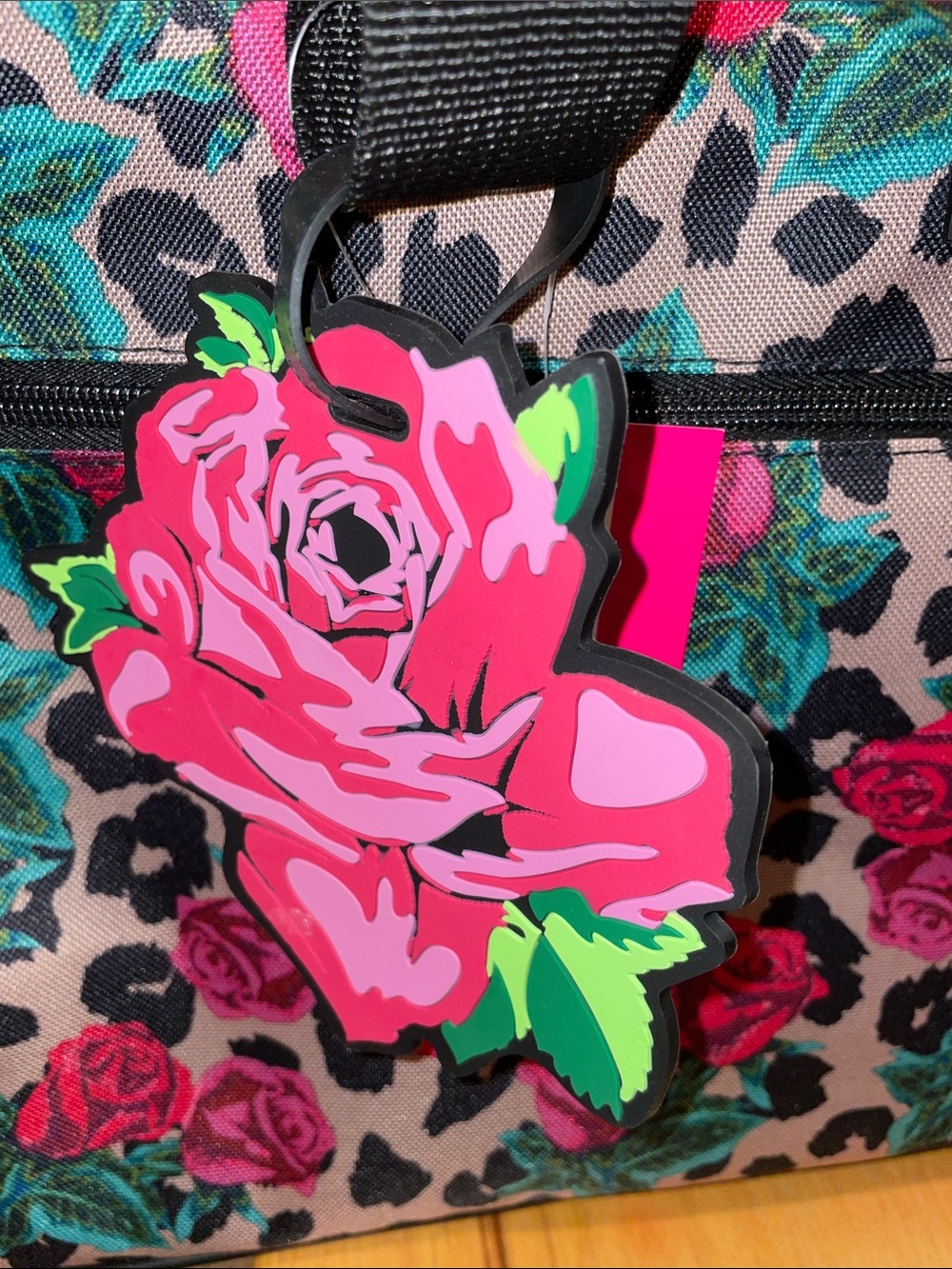 Betsey Johnson Travel Bag • Weekender Duffel • Leopard Rose Print • Rare - Picture 6 of 7